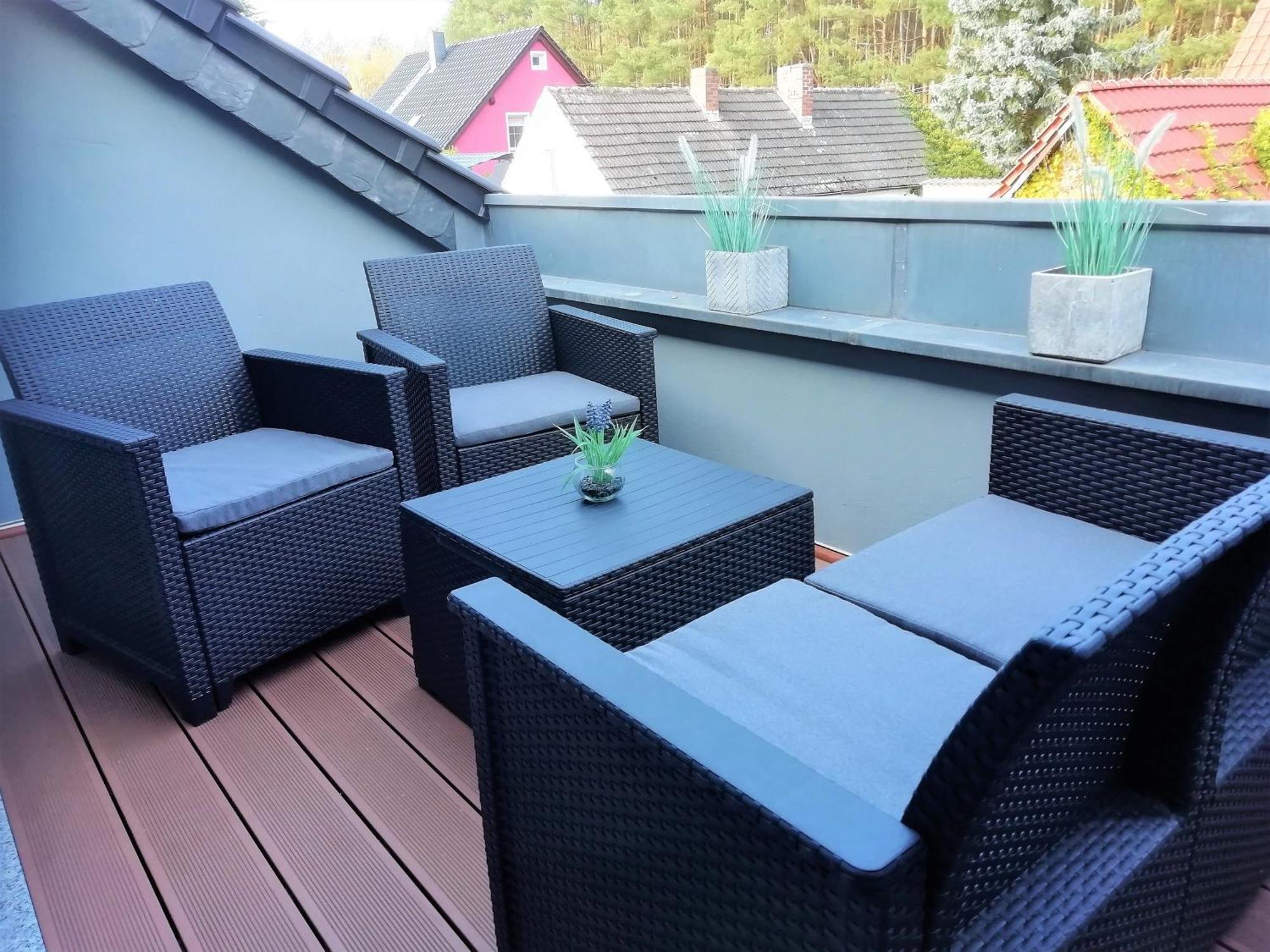 Ferienwohnung Am Waldesrand - Garten, Terrasse, Grill, Luftkuehler, Massagesessel, Kinderspielecke, Spielekonsole Cottbus Dış mekan fotoğraf