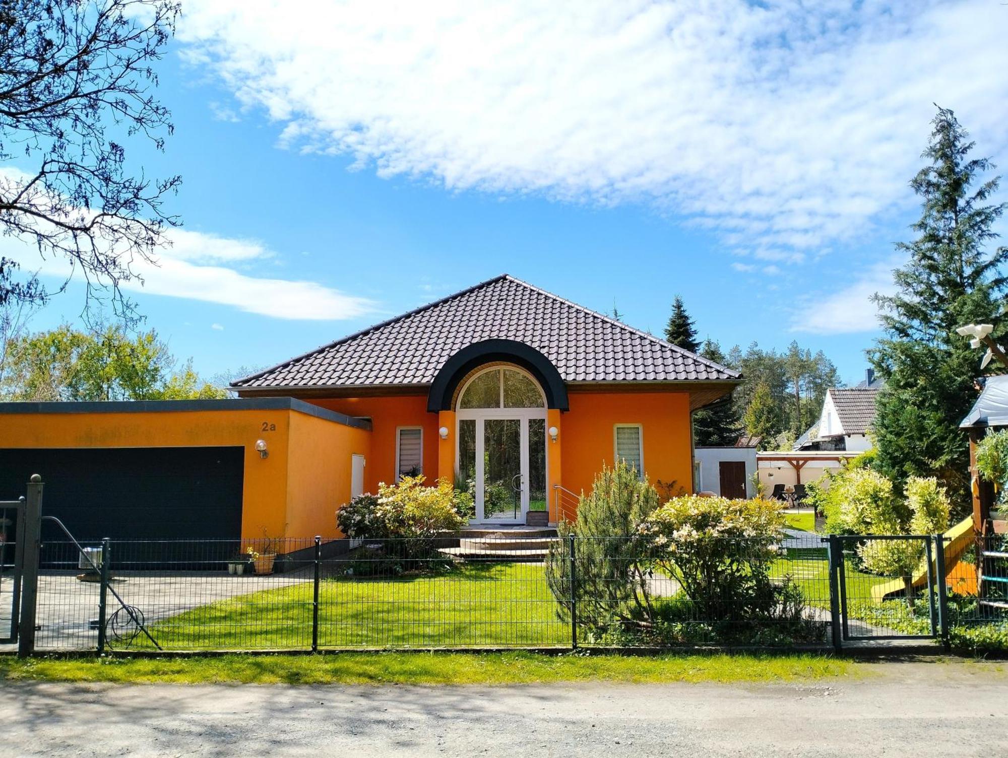 Ferienwohnung Am Waldesrand - Garten, Terrasse, Grill, Luftkuehler, Massagesessel, Kinderspielecke, Spielekonsole Cottbus Dış mekan fotoğraf