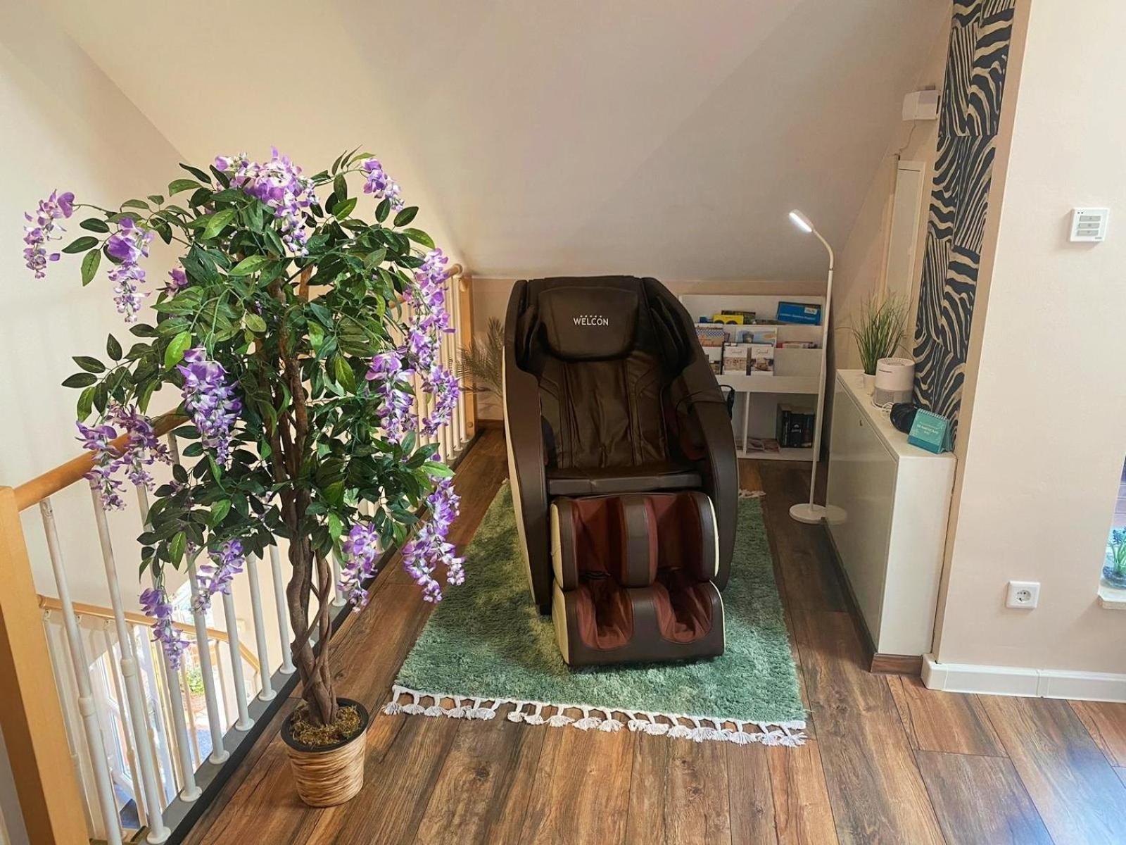 Ferienwohnung Am Waldesrand - Garten, Terrasse, Grill, Luftkuehler, Massagesessel, Kinderspielecke, Spielekonsole Cottbus Dış mekan fotoğraf